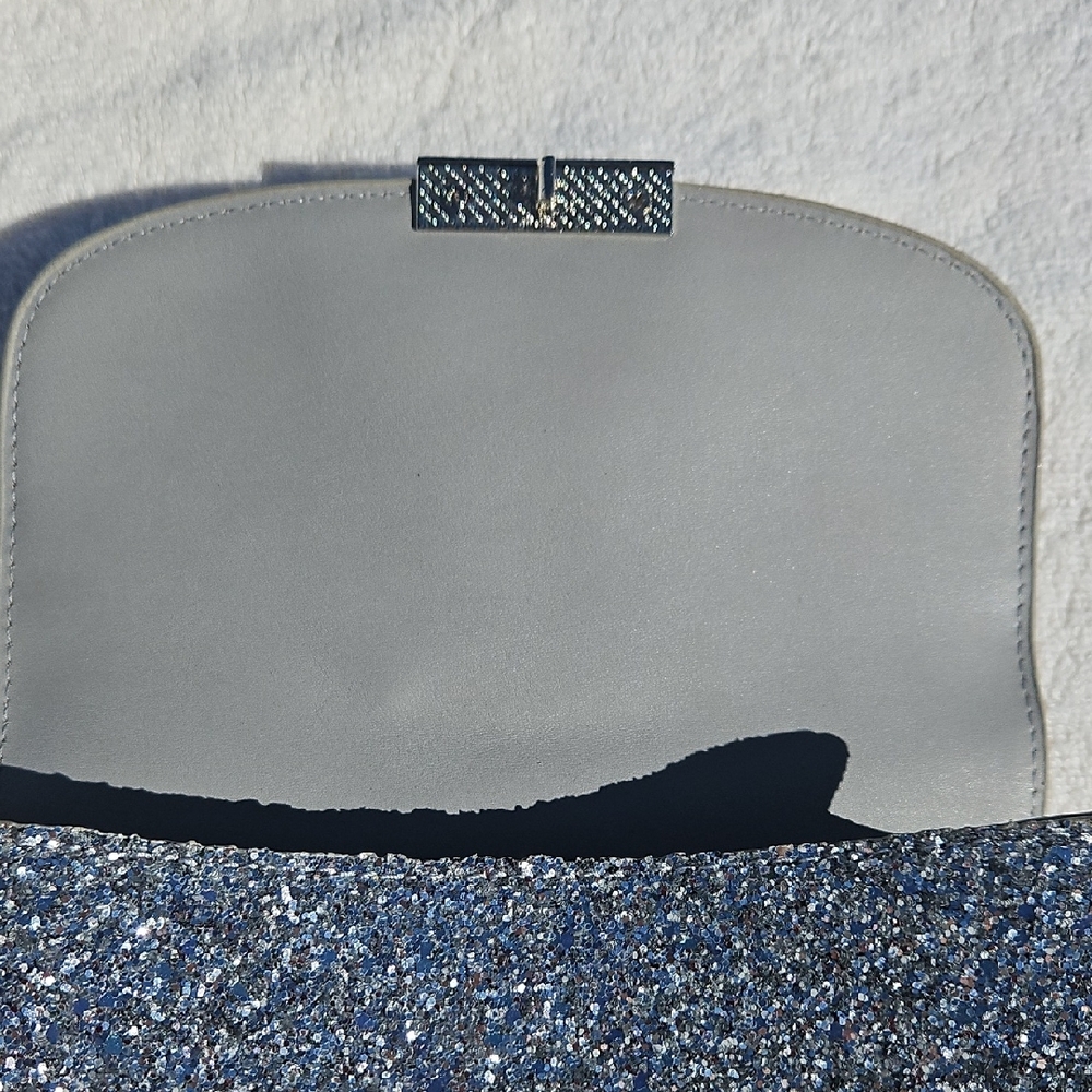 Elegant Silver Glitter Crossbody‎ Bag - Picture 7 of 7